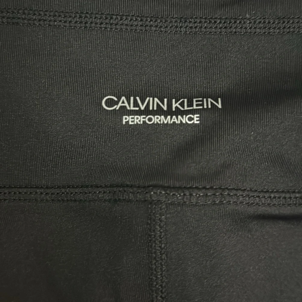 NWOT Calvin Klein performance leggings size Small